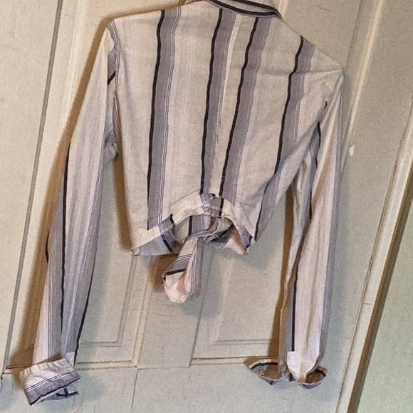 Awesome cotton Lycra crop button down cowgirl shirt - Picture 6 of 7